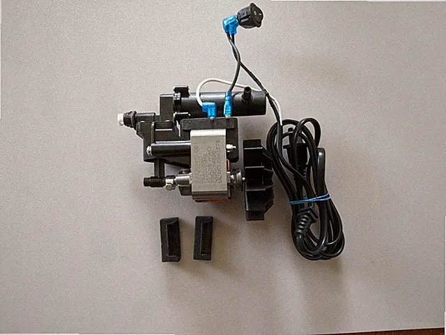 Compact Low-Pressure Air Compressor. 120V. Tested. Open Box, was not used.